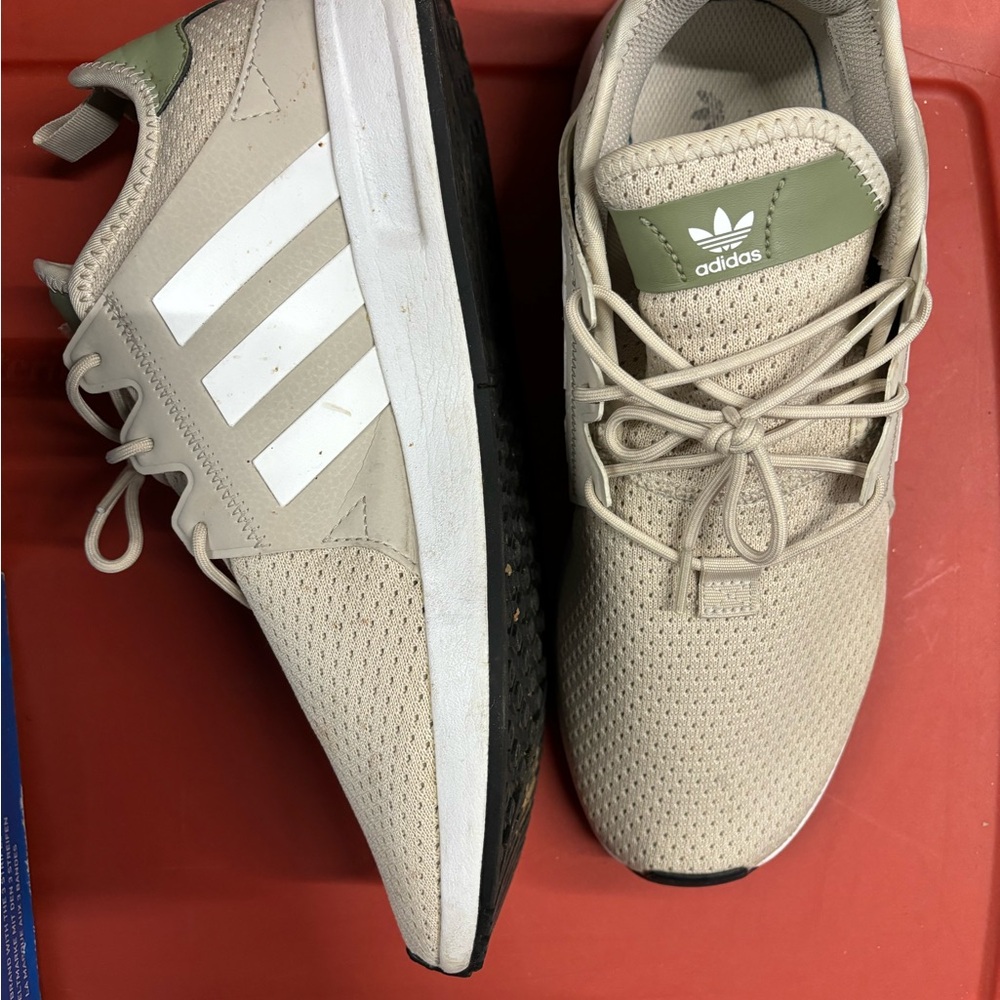 Adidas - Picture 4 of 4